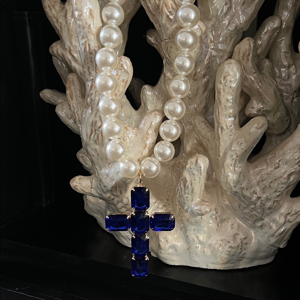 Elegant Pearl and Blue Gem Necklace